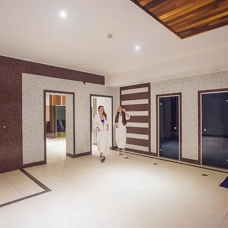 אתר נופש Karpaty 4*