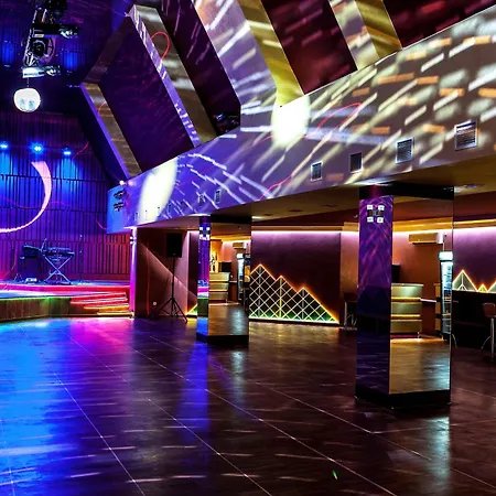 度假村 喀尔巴阡度假酒店 4*