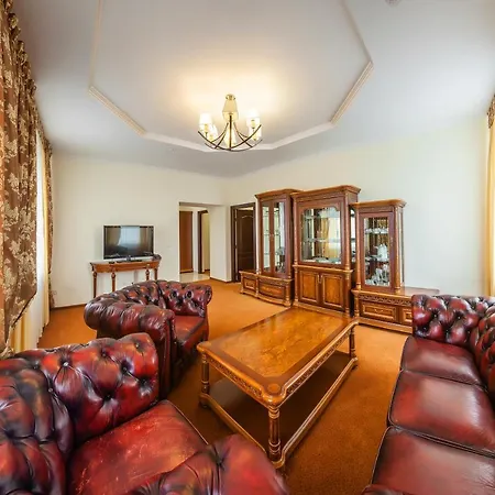 喀尔巴阡度假酒店 4* 特鲁斯卡韦茨